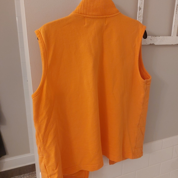 UT Orange Quilted Vest - Picture 3 of 4